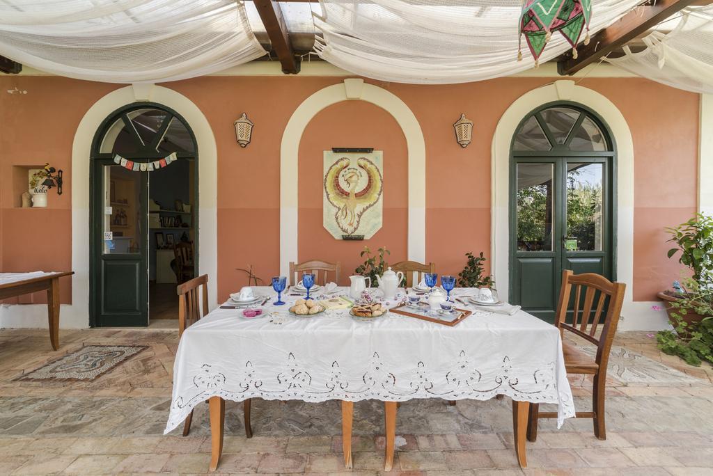 Country House Araba Phoenix Кастелабате Екстериор снимка