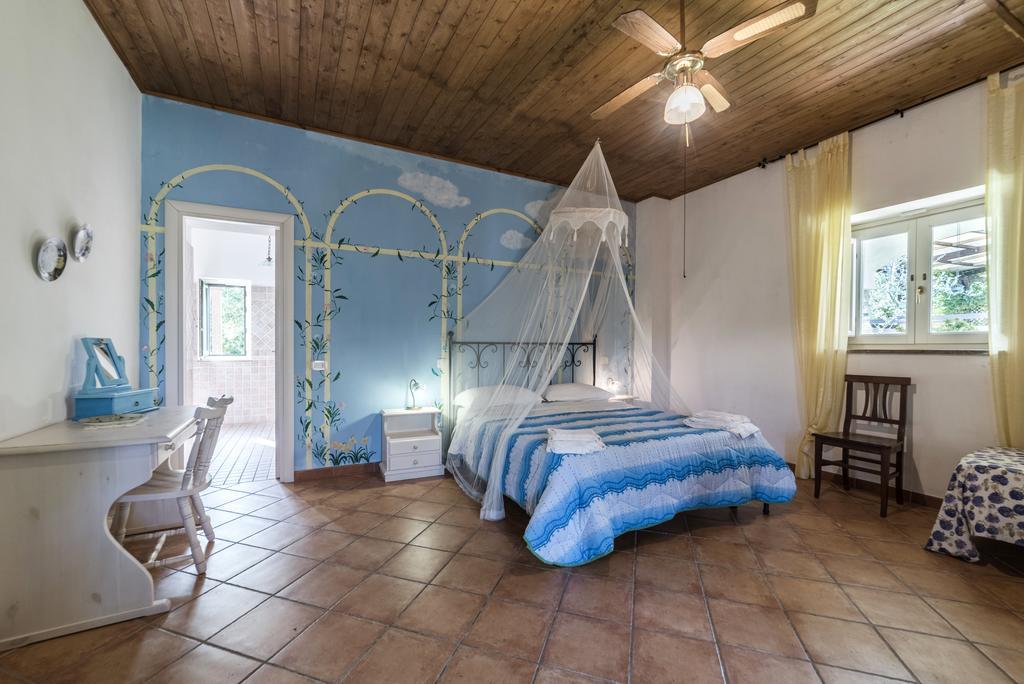 Country House Araba Phoenix Кастелабате Екстериор снимка