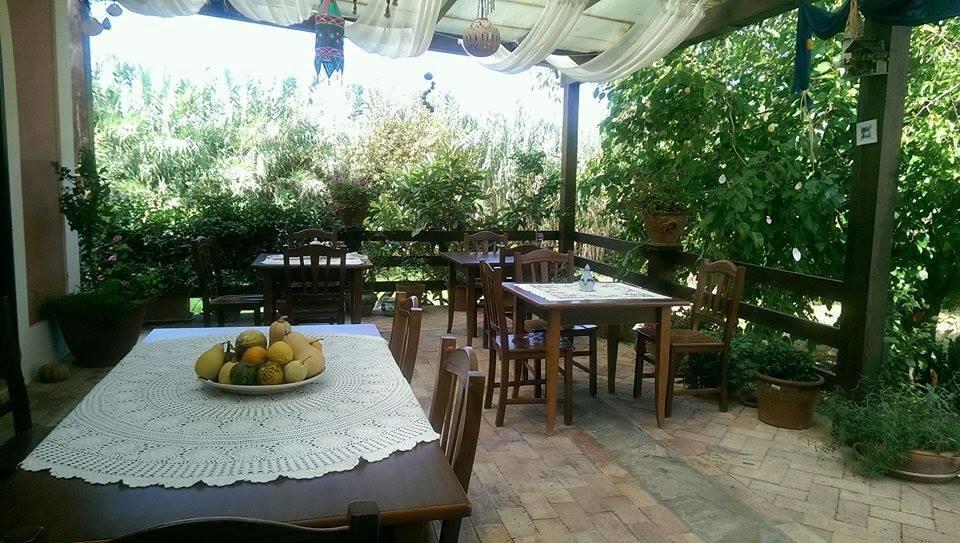 Country House Araba Phoenix Кастелабате Екстериор снимка